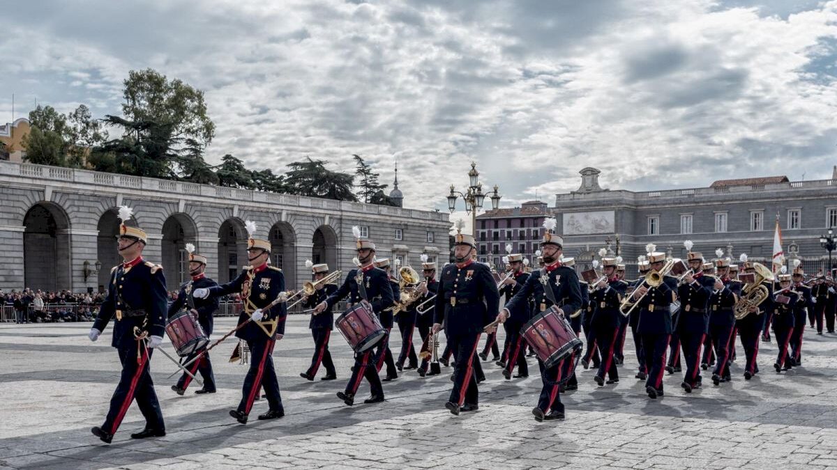 Por qué el himno de España es uno de los más singulares del mundo