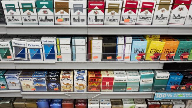Estados Unidos baraja reducir la nicotina en el tabaco hasta niveles no adictivos