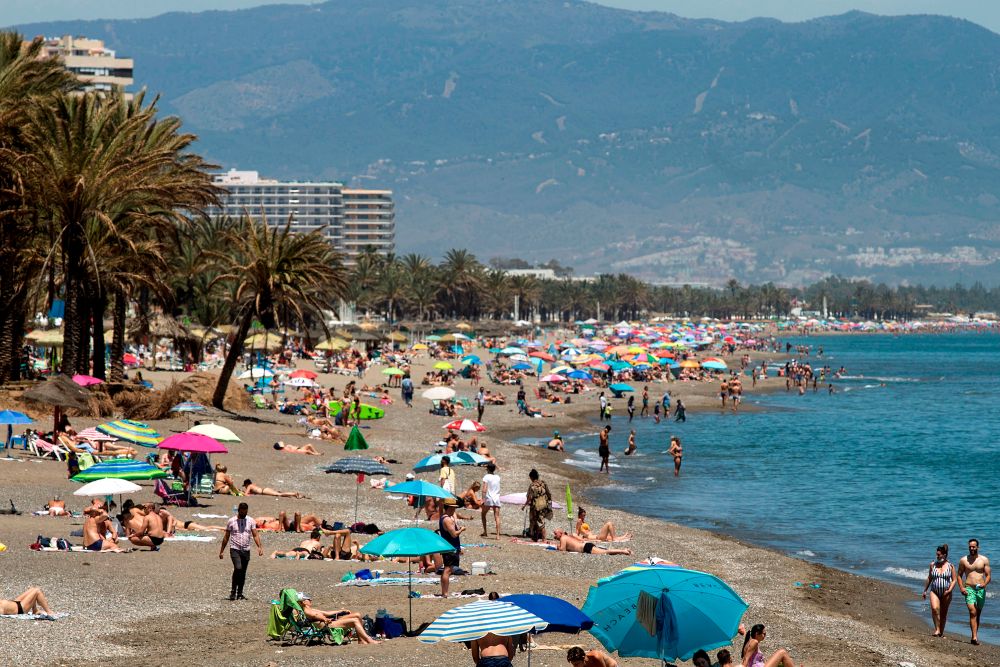 Atascos y playas concurridas en el primer fin de semana sin estado de alarma