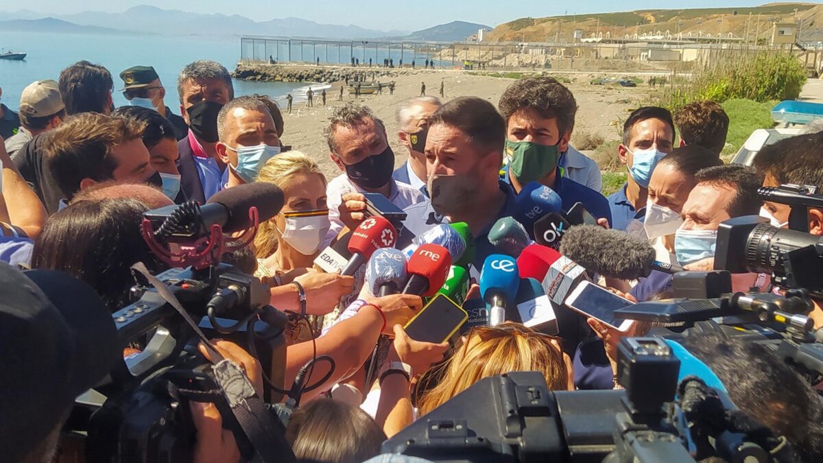 Abascal pide «militarizar» la frontera con Marruecos para que sea «imposible» acceder ilegalmente