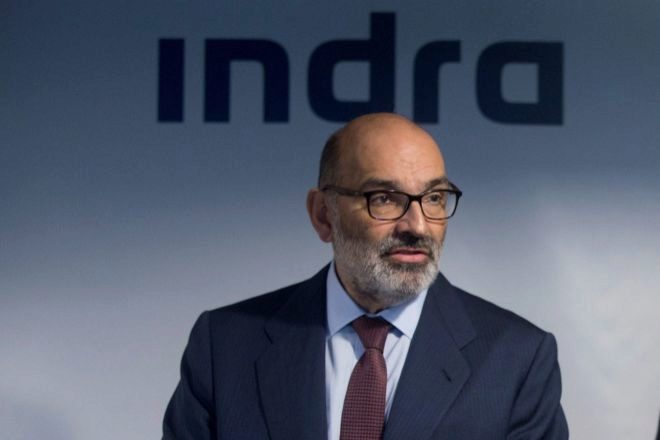 El consejo de Indra acuerda el cese de su presidente, Fernando Abril-Martorell