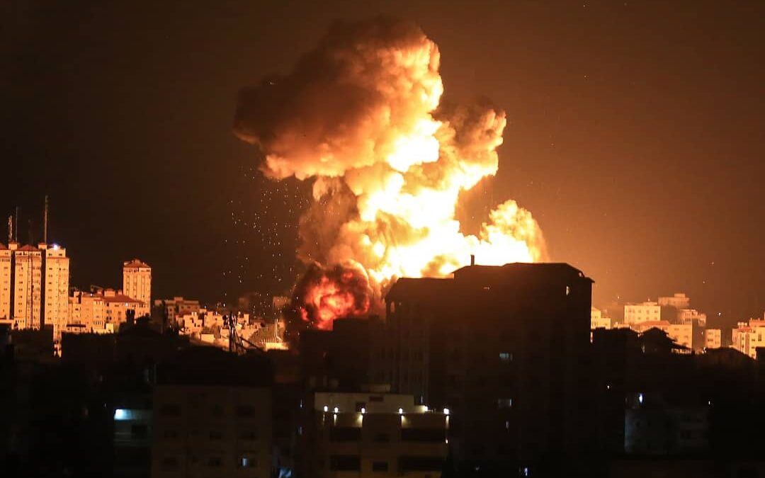 Israel bombardea objetivos de Hamás tras el lanzamiento de nuevos globos incendiarios