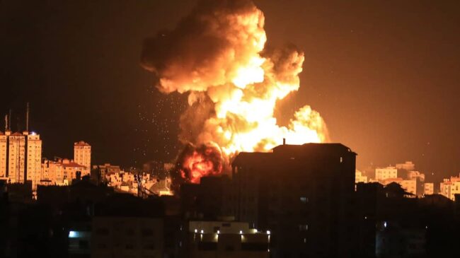 Israel bombardea objetivos de Hamás tras el lanzamiento de nuevos globos incendiarios