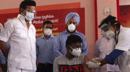 La India registra el menor número de casos de coronavirus en casi dos meses