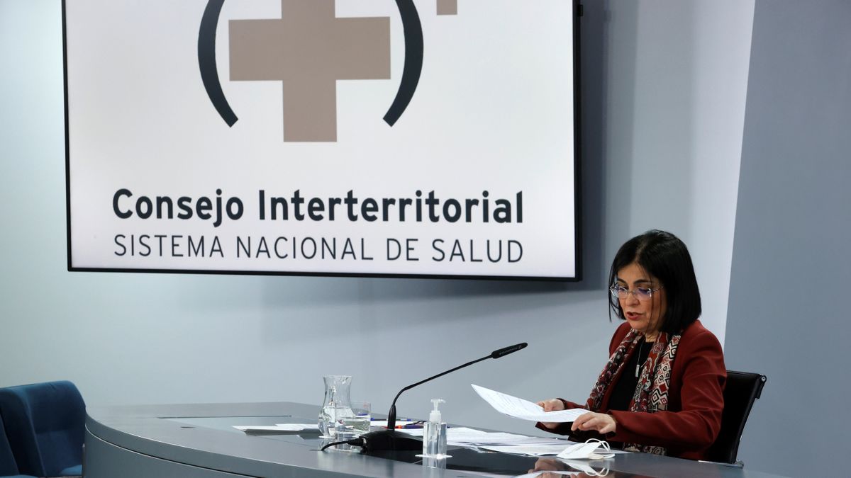 El consejo interterritorial se reúne por primera vez tras el fin del estado de alarma para evaluar el plan de vacunación con las nuevas vacunas