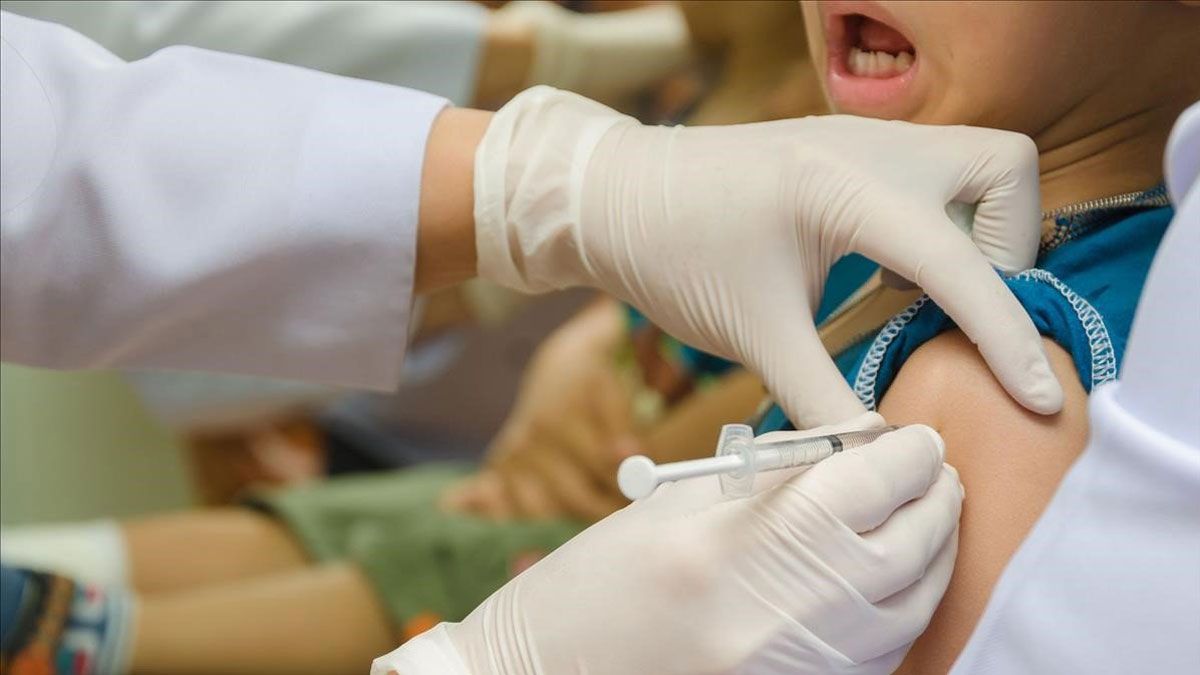 ¿Con qué vacuna inmunizar a los menores? La OMS se pronuncia