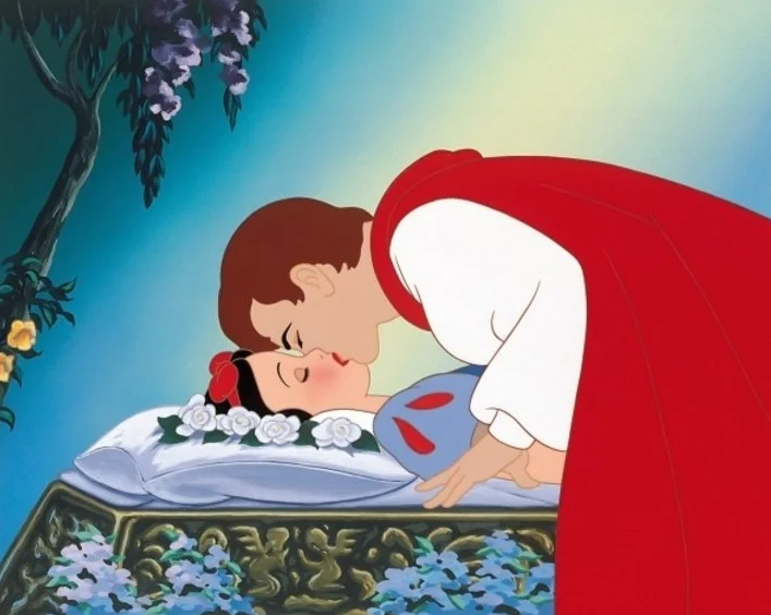 Críticas a Disneyland por el "beso no consentido" a Blancanieves