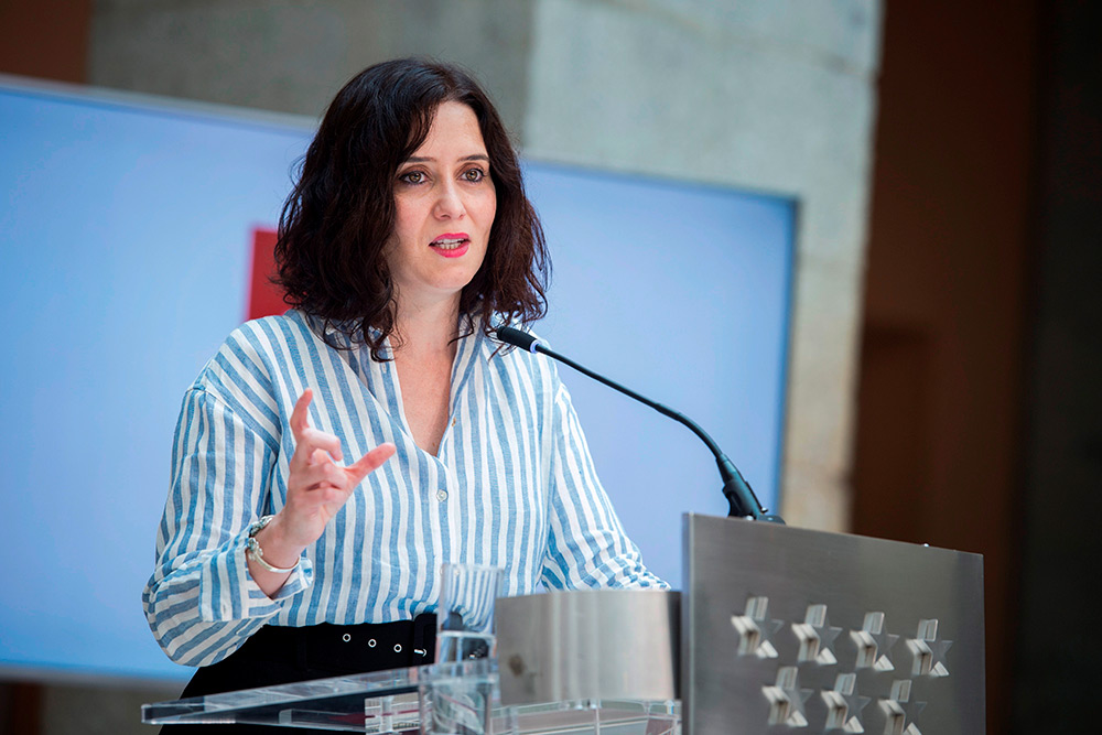 Ayuso pedirá una comisión de investigación sobre Barajas