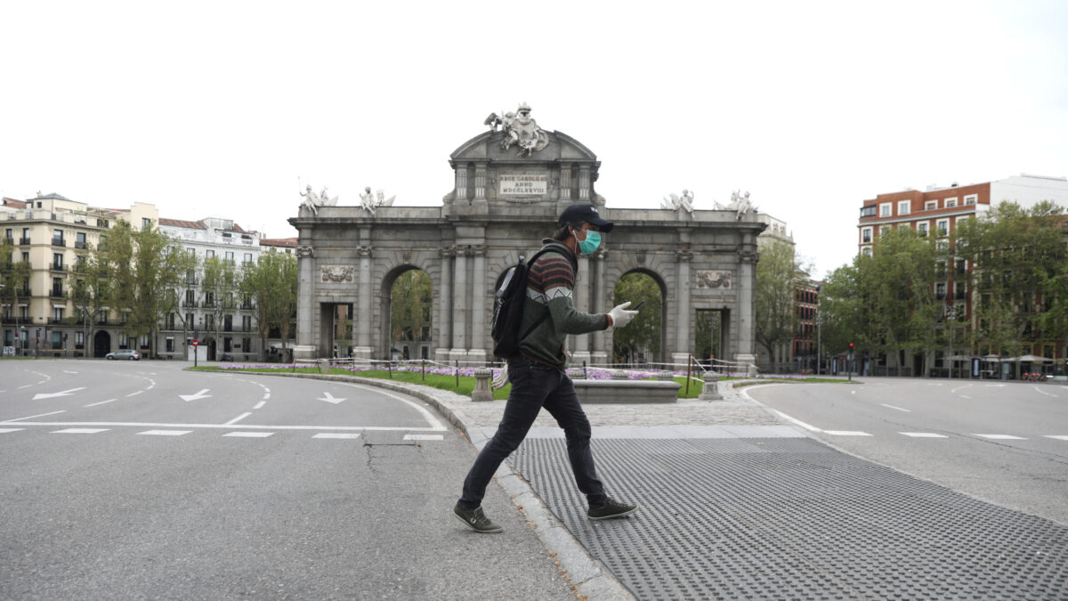 Madrid trabajará para recuperar el turismo por su cuenta ante la «incompetencia» de Moncloa