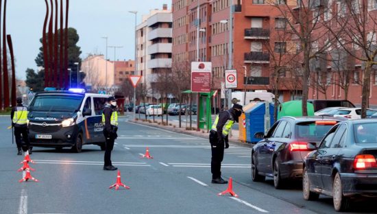 Madrid mantiene perimetradas dieciséis zonas sanitarias y dos municipios