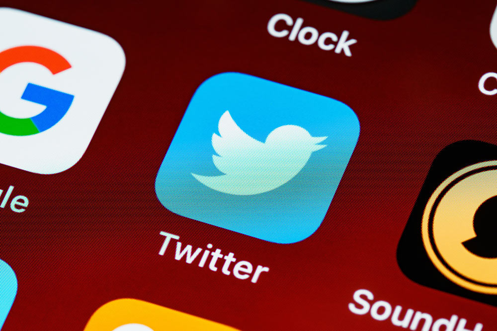 Twitter lanza la función «deshacer» para suscriptores de pago