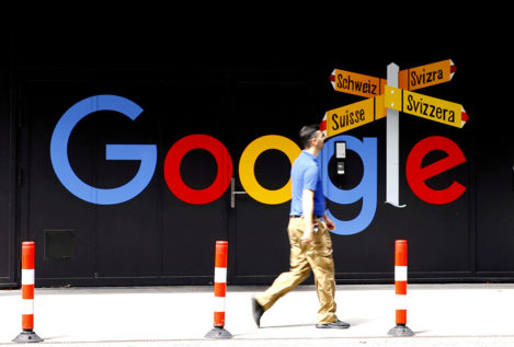Un centenar de medios de comunicación españoles negocian acuerdos con Google