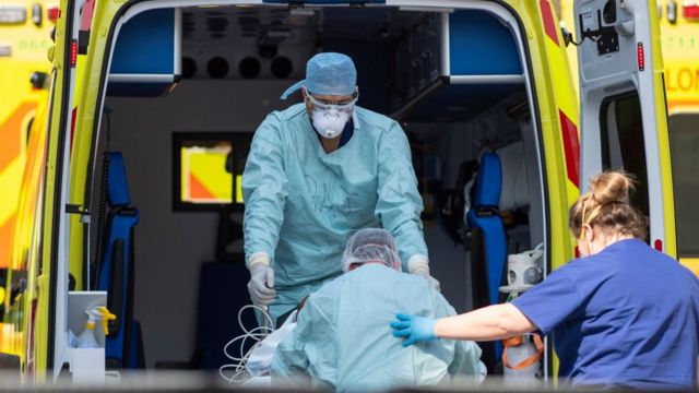 Reino Unido anuncia cero muertes diarias por coronavirus por primera vez desde que empezó la pandemia
