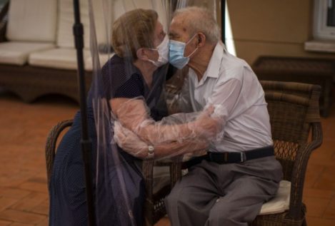 Los Premios Pulitzer galardonan al español Emilio Morenatti por sus fotografías en la pandemia