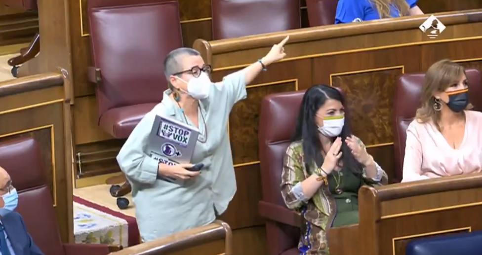 (VÍDEO) Una diputada de ERC insulta a Macarena Olona ante la indiferencia de Batet
