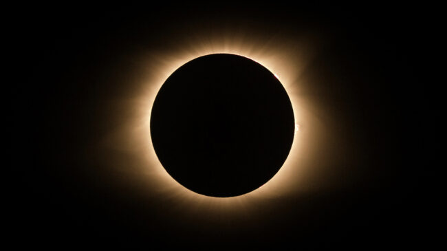 Todo lo que debes saber sobre el eclipse solar que se verá de forma parcial en España este 10 de junio