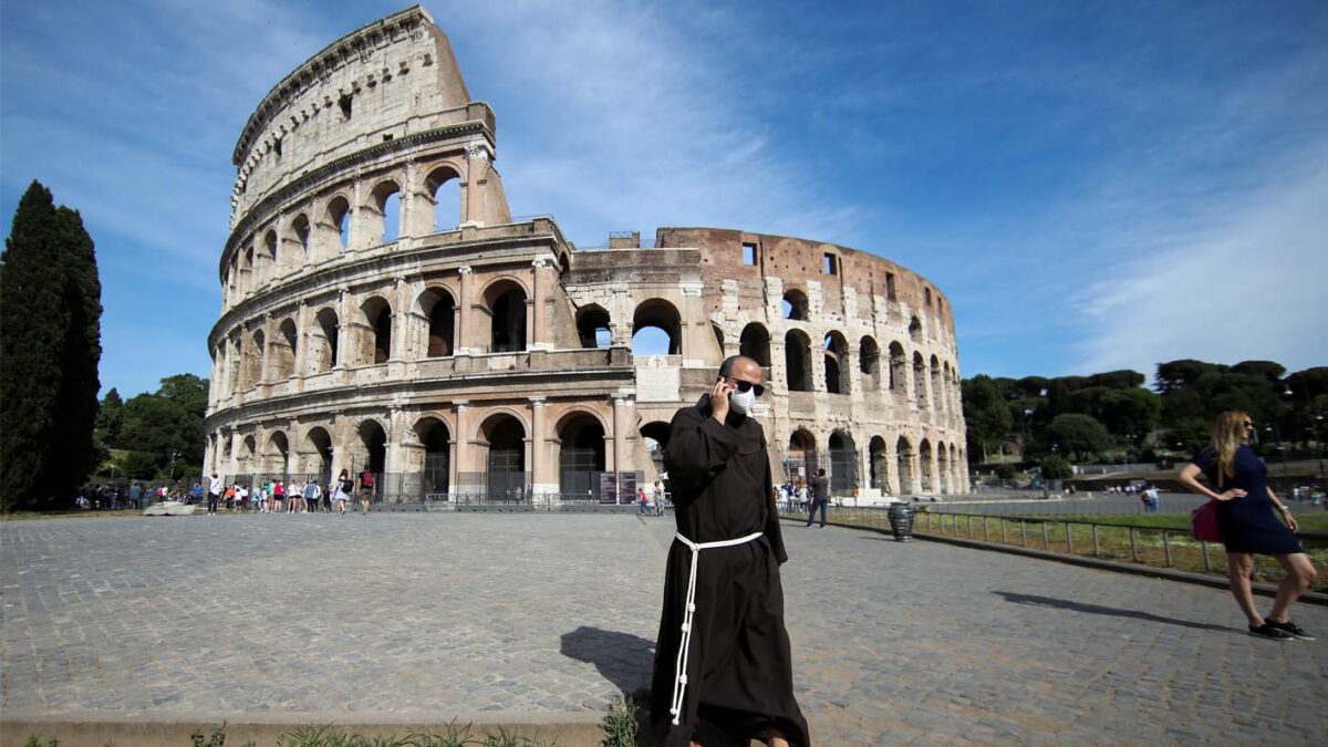 Italia también dice adiós a las mascarillas en espacios exteriores