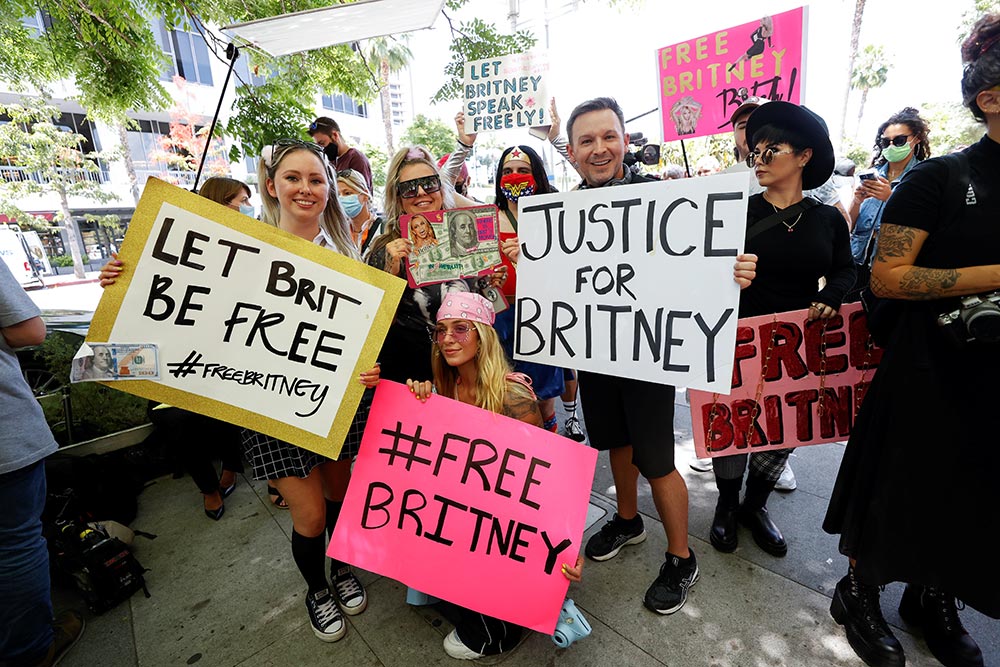 Una «traumatizada» Britney Spears pide que le «devuelvan» su vida