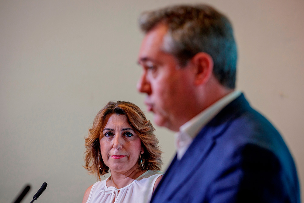 El PSOE ‘rehabilita’ a Susana Díaz con un acto de mujeres en el Senado