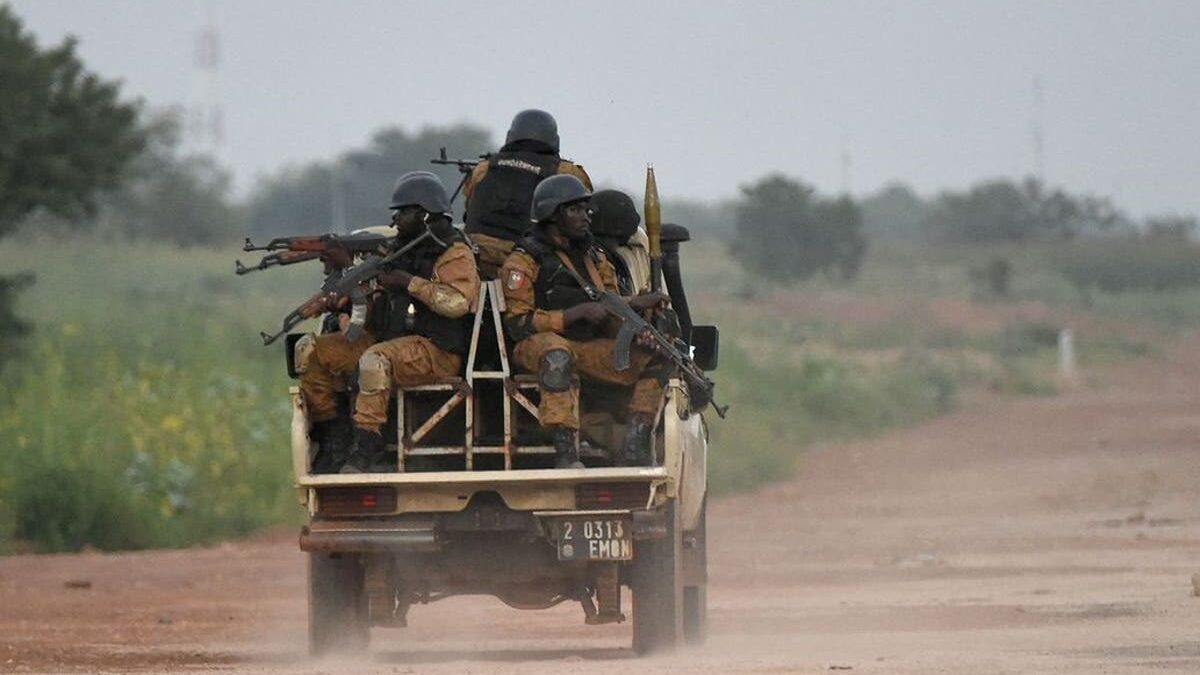 Burkina Faso registra la mayor matanza de su historia reciente: más de 130 personas asesinadas por supuestos yihadistas