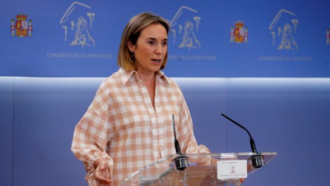 Gamarra, sobre la posible renovación del Gobierno: "Se podría cambiar entero, empezando por el presidente"