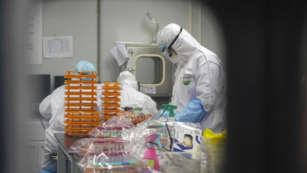 El origen del coronavirus en un laboratorio de Wuhan: cómo la teoría “conspiratoria” ha pasado a ser una hipótesis