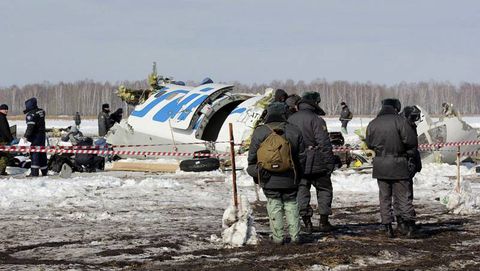 Al menos cuatro muertos al estrellarse un avión en Siberia