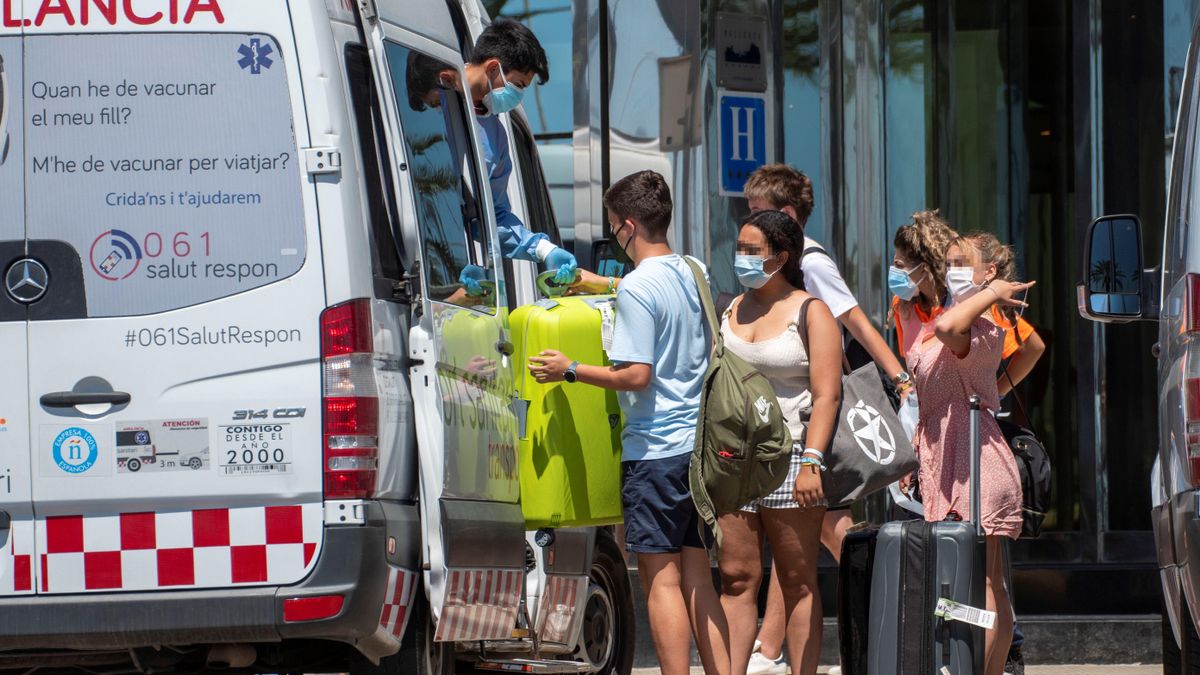 Positivos en coronavirus el 26 % de los jóvenes que acudieron a Mallorca de viaje de estudios