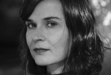 Carolina Sanín: «El amor es un acto dramático y sucede en un teatro»