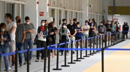 Madrid comienza a vacunar sin cita previa en el Zendal y en el Wizink Center