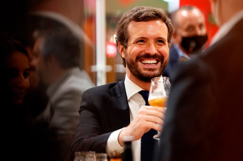 El PP se consolida como el partido más votado y podría gobernar con Vox