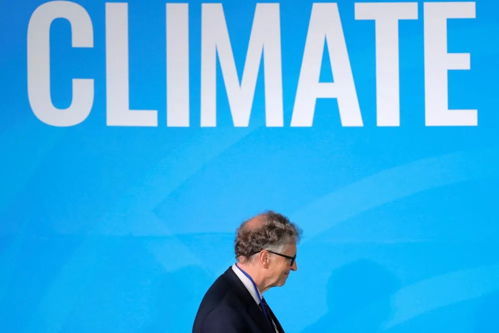 Estos son los cinco libros que Bill Gates recomienda leer este verano