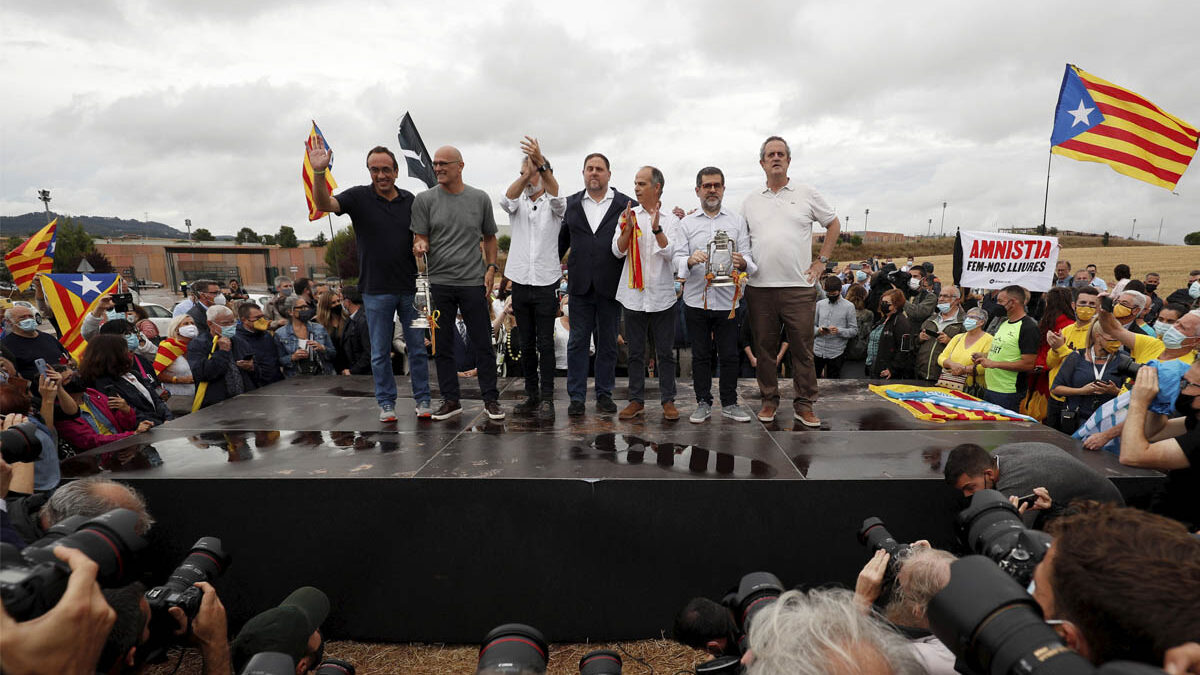 La Cataluña que paga y calla