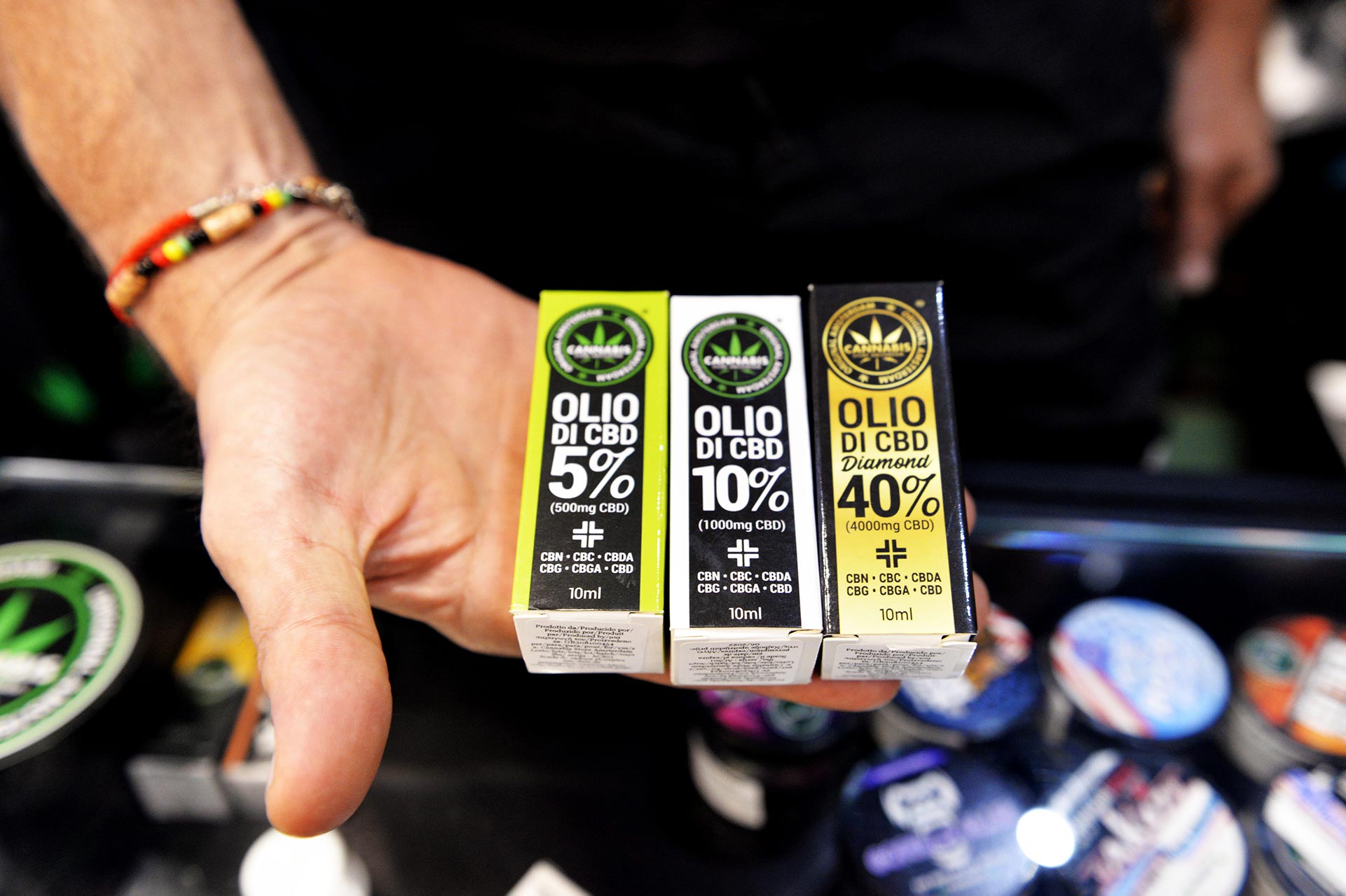 Tiendas de CBD: la doble paradoja del llamado cannabis legal