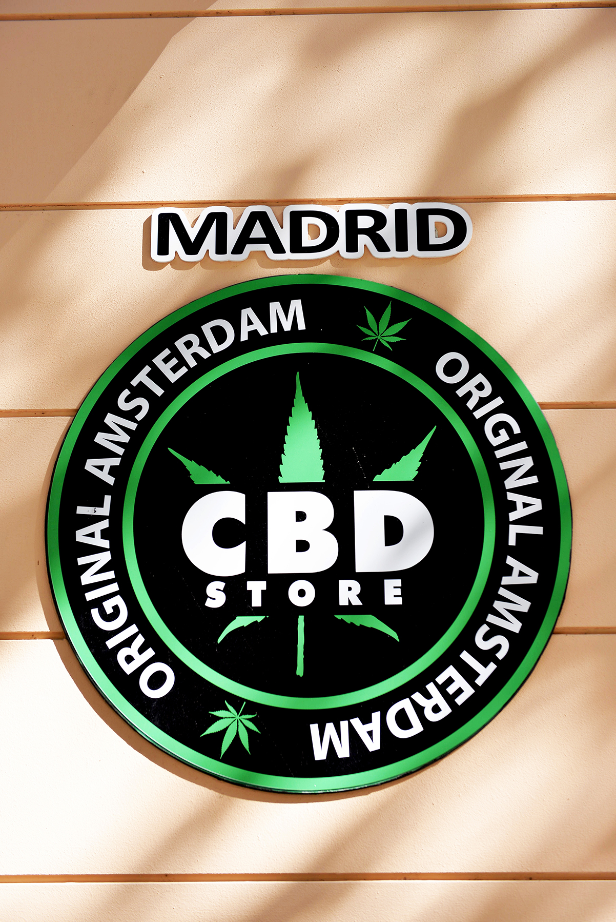 Tiendas de CBD: la doble paradoja del llamado cannabis legal 2