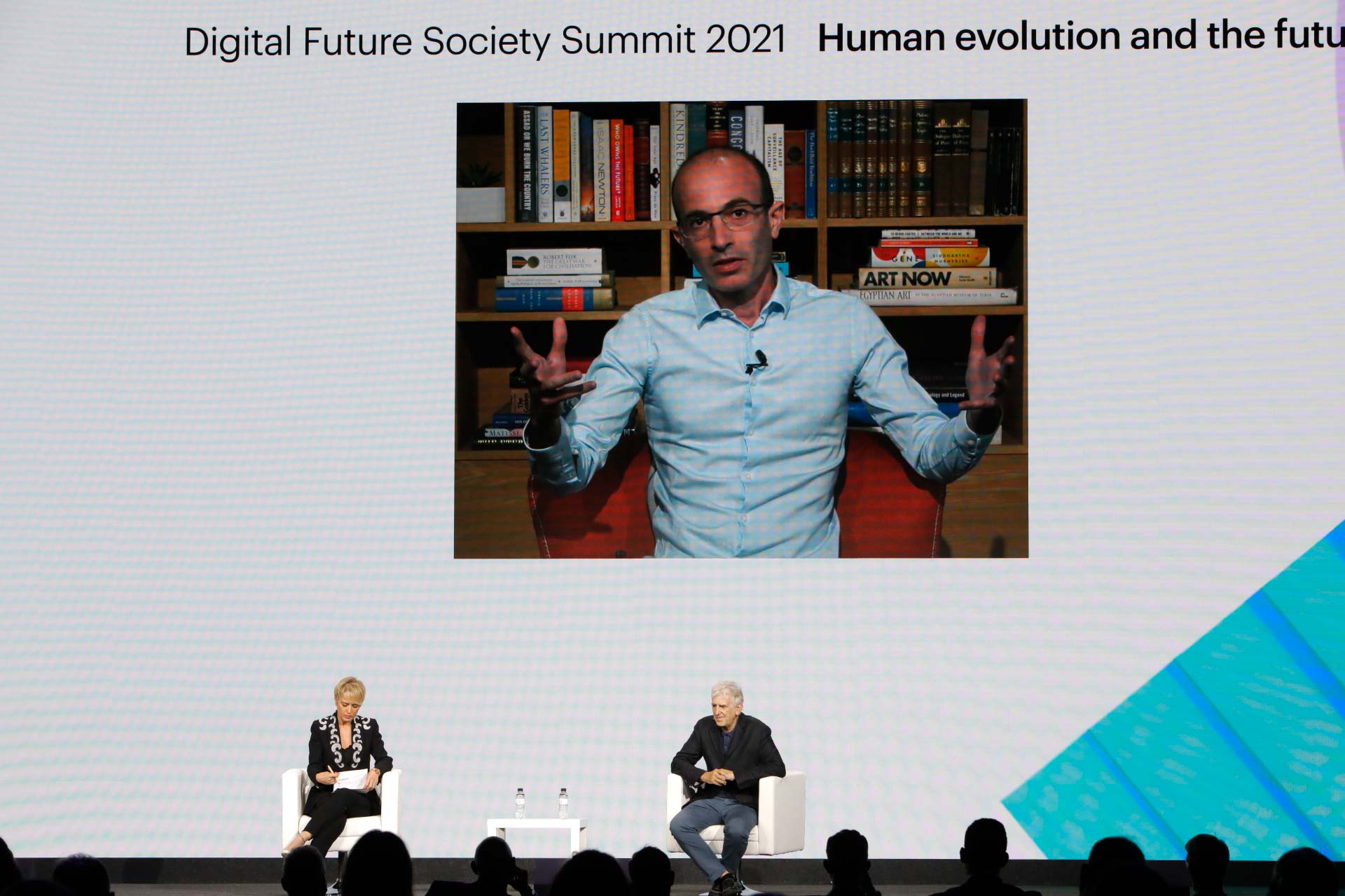 Yuval Noah Harari: «La próxima revolución será la habilidad para hackear a los seres humanos»  2