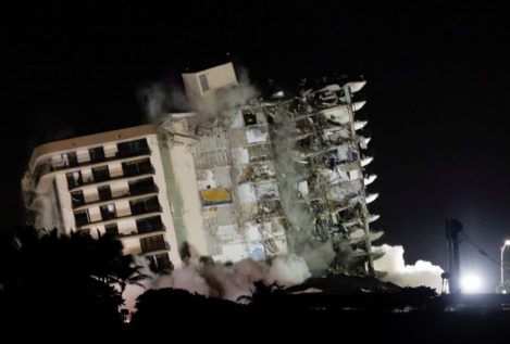 El edificio derrumbado en Miami Dade es demolido por completo