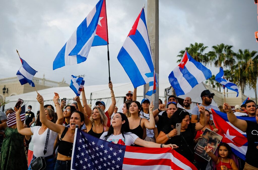 Biden insta al régimen castrista a escuchar a los cubanos: «Estamos con el pueblo y su llamado a la libertad»