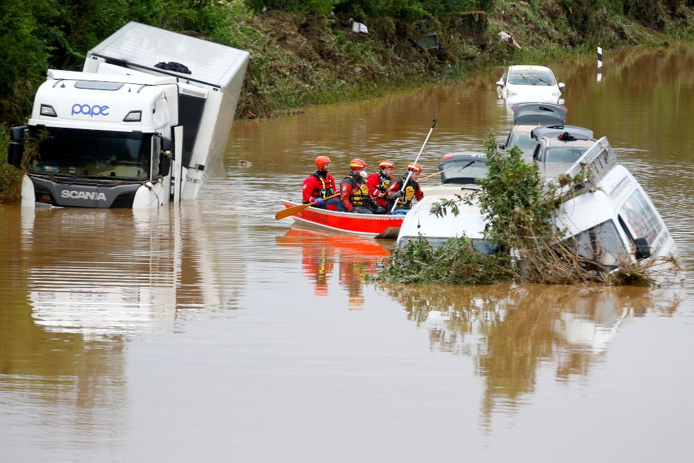 Sube a 135 la cifra de muertos en las inundaciones de Alemania