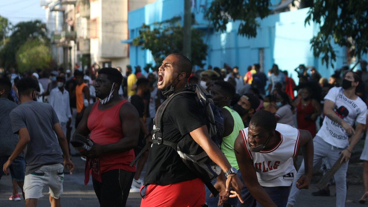 Media docena de países piden sancionar a los «cómplices de la represión» en Cuba