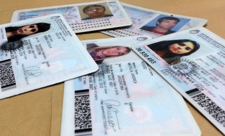 Argentina lanza un nuevo DNI para personas no binarias