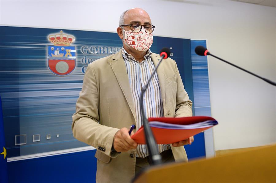 Cantabria solicita a la justicia un toque de queda y limitación de reuniones sociales