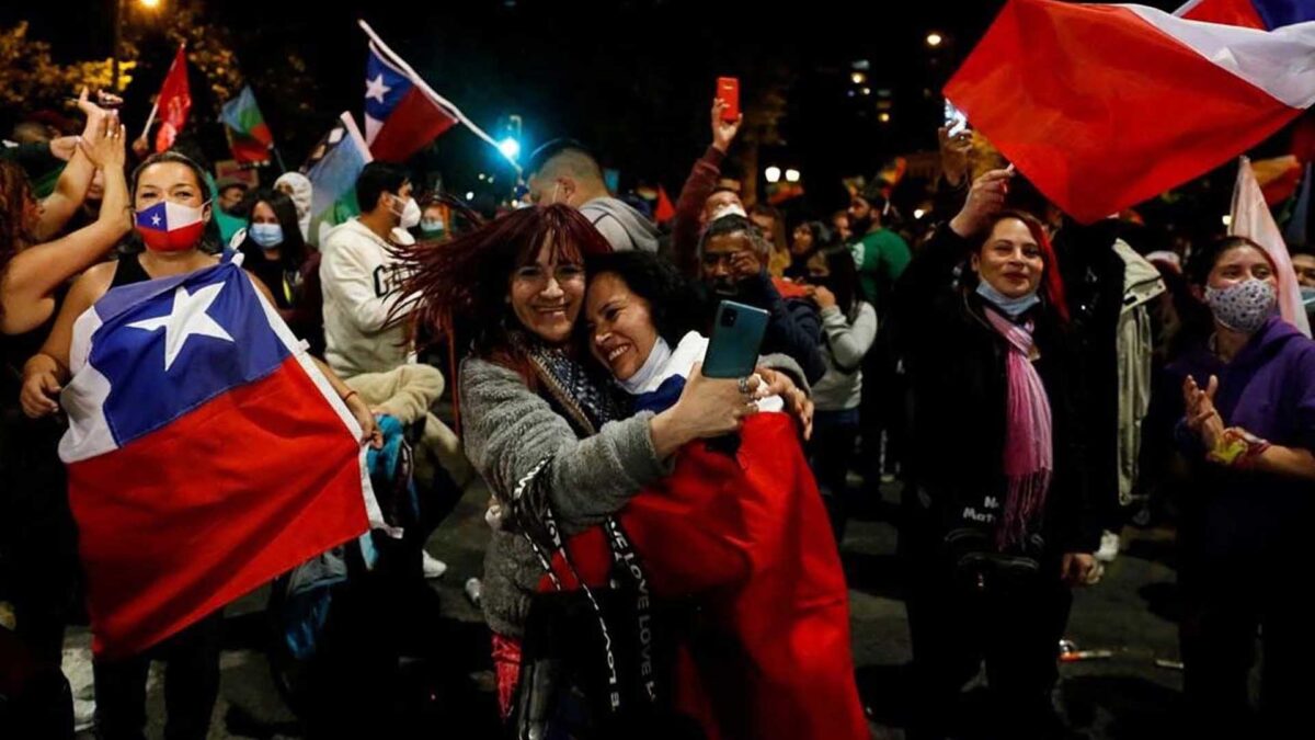 ¿Cómo escribirá Chile la nueva Constitución que sustituiría a la de Pinochet?