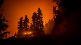 (VÍDEO) El mayor incendio activo en EE.UU. supera las 80.000 hectáreas calcinadas