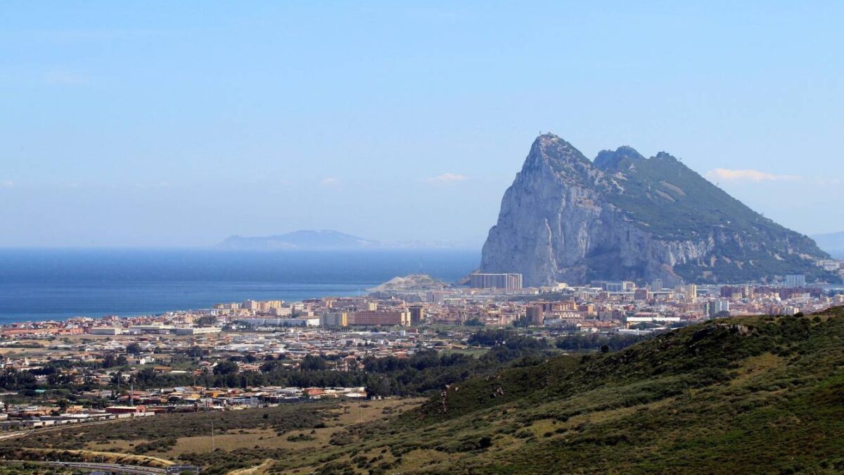 La Línea sigue su camino hacia la “independencia” de Andalucía: aprobada una consulta popular