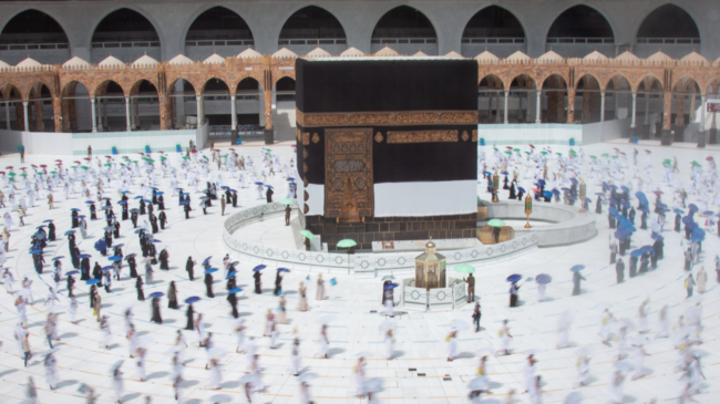 Comienza la gran peregrinación a La Meca marcada por las estrictas medidas por el covid
