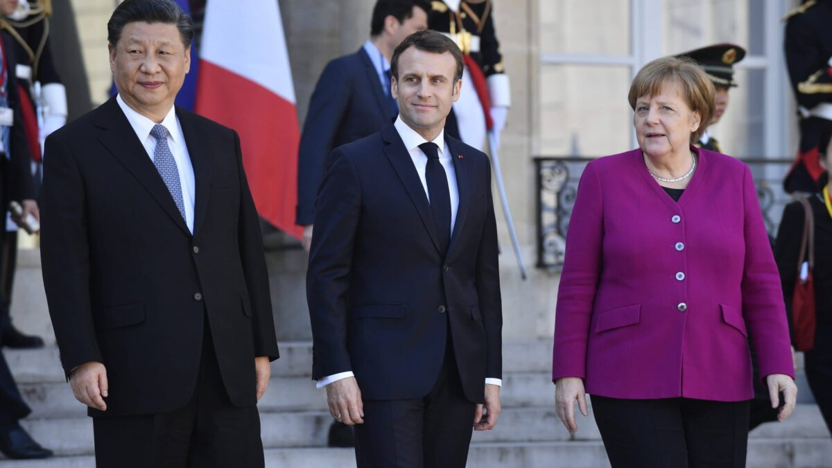 Merkel y Macron apoyan ratificar el acuerdo de inversiones entre China y la UE, según indican desde Pekín