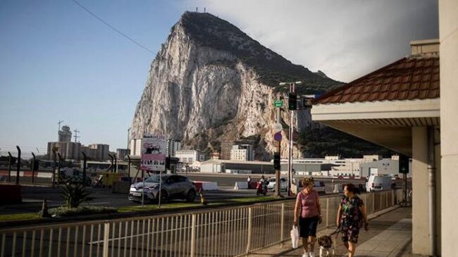 La UE presenta la negociación con el Reino Unido sobre Gibraltar después del acuerdo que permite levantar la verja