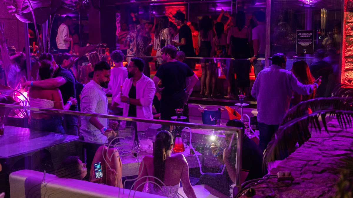 Sanidad rechaza exigir el certificado Covid a nivel nacional para entrar en bares o discotecas