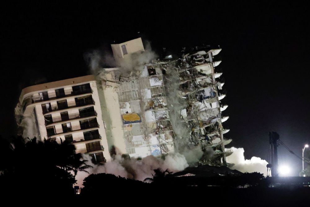 El edificio derrumbado en Miami Dade es demolido por completo